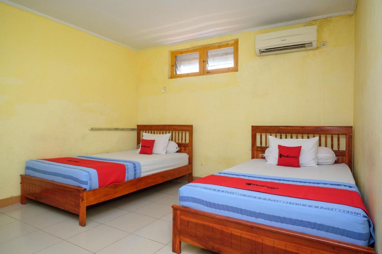 Reddoorz Near Pelabuhan Nusantara Parepare Buitenkant foto
