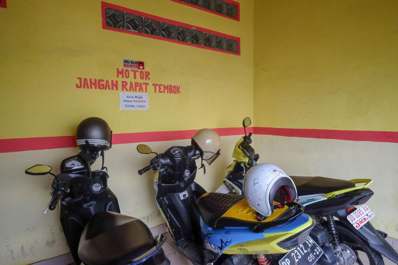 Reddoorz Near Pelabuhan Nusantara Parepare Buitenkant foto