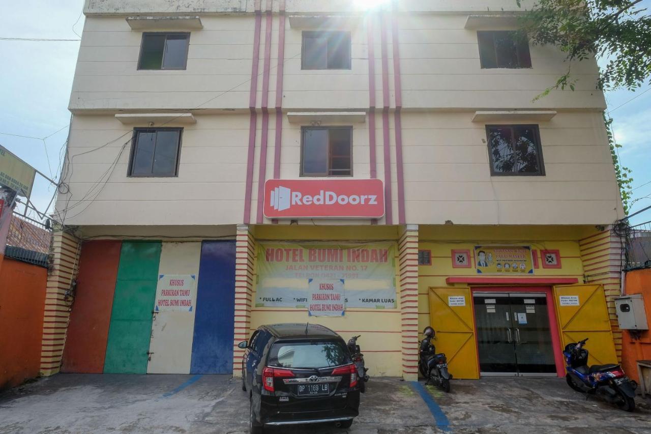 Reddoorz Near Pelabuhan Nusantara Parepare Buitenkant foto