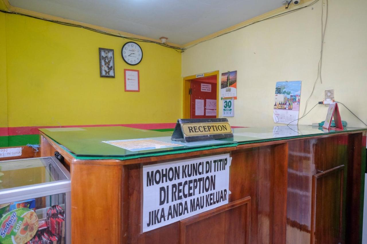 Reddoorz Near Pelabuhan Nusantara Parepare Buitenkant foto